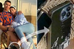 Từ bức hình tình tứ của Ronaldo và Georgina, fan phát hiện chi tiết thú vị về chiếc điện thoại ở trên bàn