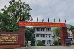 Phó Chủ tịch huyện bị kỷ luật khiển trách do tuyển sinh 'nhầm'