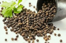 Giá tiêu hôm nay 8/2: Tăng mạnh 1.000 đồng/kg