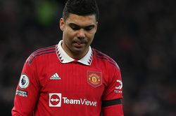 Vắng Casemiro, MU xoay sở ra sao?