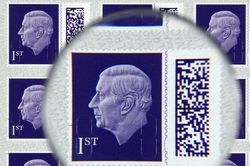Anh công bố mẫu tem đầu tiên in hình Vua Charles III