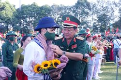 Thanh niên Thành phố Hồ Chí Minh nô nức lên đường nhập ngũ