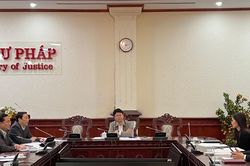 Thứ trưởng Nguyễn Thanh Tịnh làm việc với Vụ PBGDPL vềmột số nhiệm vụ trọng tâm trong thời gian tới
