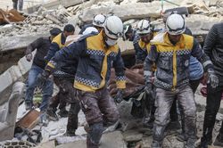 Số nạn nhân thiệt mạng ở Thổ Nhĩ Kỳ và Syria tăng lên hơn 9.600 người