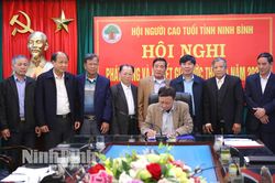 Hội Người cao tuổi tỉnh phát động và ký kết giao ước thi đua năm 2023