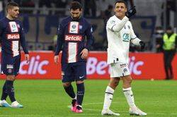 PSG bị loại khỏi cúp Pháp, Messi ra đi vào cuối mùa?