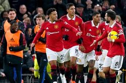 Jadon Sancho cứu thua, Quỷ đỏ ngược dòng khi bị dẫn trước 2 bàn