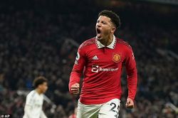 Hai cầu thủ vào thay người giúp Man United thoát thua Leeds