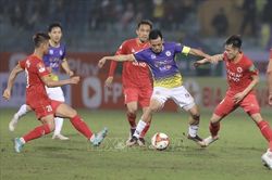 Câu lạc bộ Hà Nội vượt qua Công an Hà Nội trong trận derby