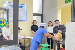 Trường học Thủ đô dùng công nghệ 'soi' an toàn thực phẩm