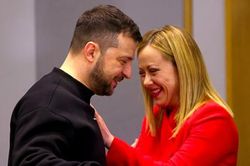 Thủ tướng Ý khó chịu vì không được mời dự bữa tối với Tổng thống Zelensky