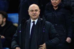 Chủ tịch Tottenham thừa nhận có sai lầm trong chuyển nhượng