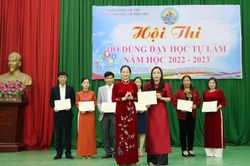 Giáo viên Bắc Giang sáng tạo thiết bị đồ dùng dạy học