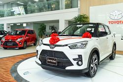 Sức mua sụt giảm khiến thị trường ô tô Việt Nam đầu năm 2023 vẫn chưa thể hồi phục