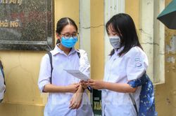 Hà Nội vẫn tuyển sinh hệ song bằng tú tài cấp THPT
