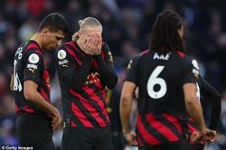 Erling Haaland chọn lầm Manchester City?