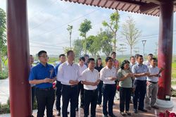 Đảng ủy Văn phòng Thành ủy tổ chức về nguồn
