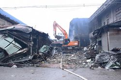 Cảnh tan hoang sau vụ cháy lớn ở chợ Tam Bạc, Hải Phòng