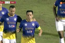 Văn Quyết lập siêu phẩm sút phạt, dẫn đầu danh sách vua phá lưới V-League 2023