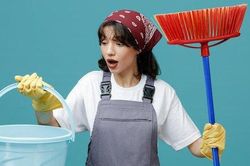 14 cách làm sạch nhà có thể bạn nghĩ là 'điên rồ' nhưng lại rất hiệu quả