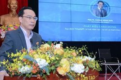 Thứ trưởng Bộ GD&ĐT Hoàng Minh Sơn: ChatGPT sẽ tác động toàn diện tới mọi mặt trong ngành giáo dục