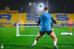 Cơ đùi săn chắc của Ronaldo