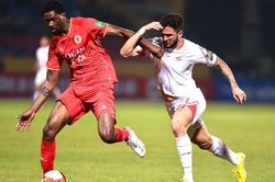 'Xem giò' cựu cầu thủ Arsenal là tân binh của Công An Hà Nội