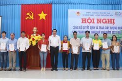 Trao chứng nhận 104 sản phẩm OCOP của Trà Vinh