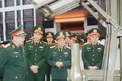 Thượng tướng Phạm Hoài Nam thăm và làm việc tại Binh chủng Hóa học