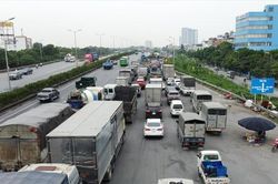 Cầu Nhật Tân, Thanh Trì cấm xe cùng thời điểm: Lo ngại ùn tắc