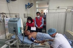 Tập trung cứu chữa những người bị thương trong vụ tai nạn ở Quảng Nam