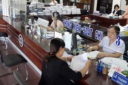 Kho bạc Nhà nước cấm công chức yêu cầu khách hàng hoàn thiện hồ sơ quá một lần