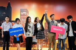 Lộ diện 16 đội xuất sắc lọt vòng đấu loại The Debate Challenge 2023 khu vực miền Trung