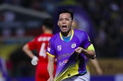 Văn Quyết lấn át ngoại binh và những bất ngờ tại V-League 2023