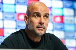 Guardiola xin lỗi Gerrard, tự nhận 'ngu ngốc' sau phát biểu về tình huống trượt chân năm 2014