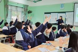 Vừa dạy học vừa định hướng ôn tập thi tốt nghiệp THPT