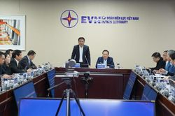 Bộ trưởng Bộ Công Thương làm việc về xây dựng giá bán lẻ điện bình quân