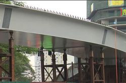 Hợp long cầu vượt nút giao Chùa Bộc - Phạm Ngọc Thạch