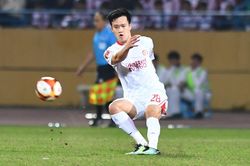 Hoàng Đức chấn thương nhẹ hơn dự đoán