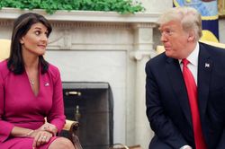 Cựu đại sứ Mỹ tại LHQ Nikki Haley tranh cử ghế tổng thống, đối đầu với ông Trump