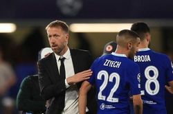 Chelsea lại thua, HLV Potter lại tìm lý do để biện minh