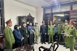 Bắt Giám đốc và 2 Phó giám đốc Trung tâm đăng kiểm xe tỉnh TT-Huế