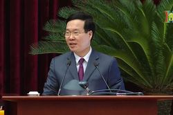 Gặp mặt đại biểu trí thức, nhà khoa học, văn nghệ sỹ
