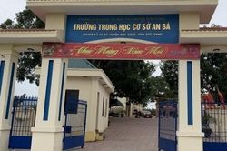 Vụ nữ sinh lớp 7 sinh con trong nhà tắm: Ủy ban huyện ra văn bản hỏa tốc