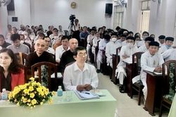 Phổ biến Nghị quyết 26-NQ/TƯ cho 300 chức sắc, tôn giáo trên địa bàn tỉnh Khánh Hòa