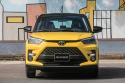 Toyota Raize, Mazda3 và Ford Territory gây bất ngờ trong tháng đầu năm