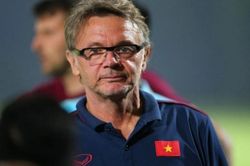 Báo Trung Quốc 'ghen tị' vì LĐBĐ Việt Nam chiêu mộ được HLV Troussier với mức lương đầy bất ngờ