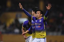Bóng đá Việt Nam ngày 17/2: Khánh Hòa vs SLNA (17h00), Hà Nội vs Thanh Hóa (19h15)