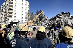 Động đất tại Thổ Nhĩ Kỳ và Syria: Khu vực Tây Bắc Syria ghi nhận liên tiếp các rung chấn độ lớn từ 3 đến 5 độ Richter