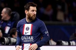 Messi trì hoãn gia hạn hợp đồng với PSG